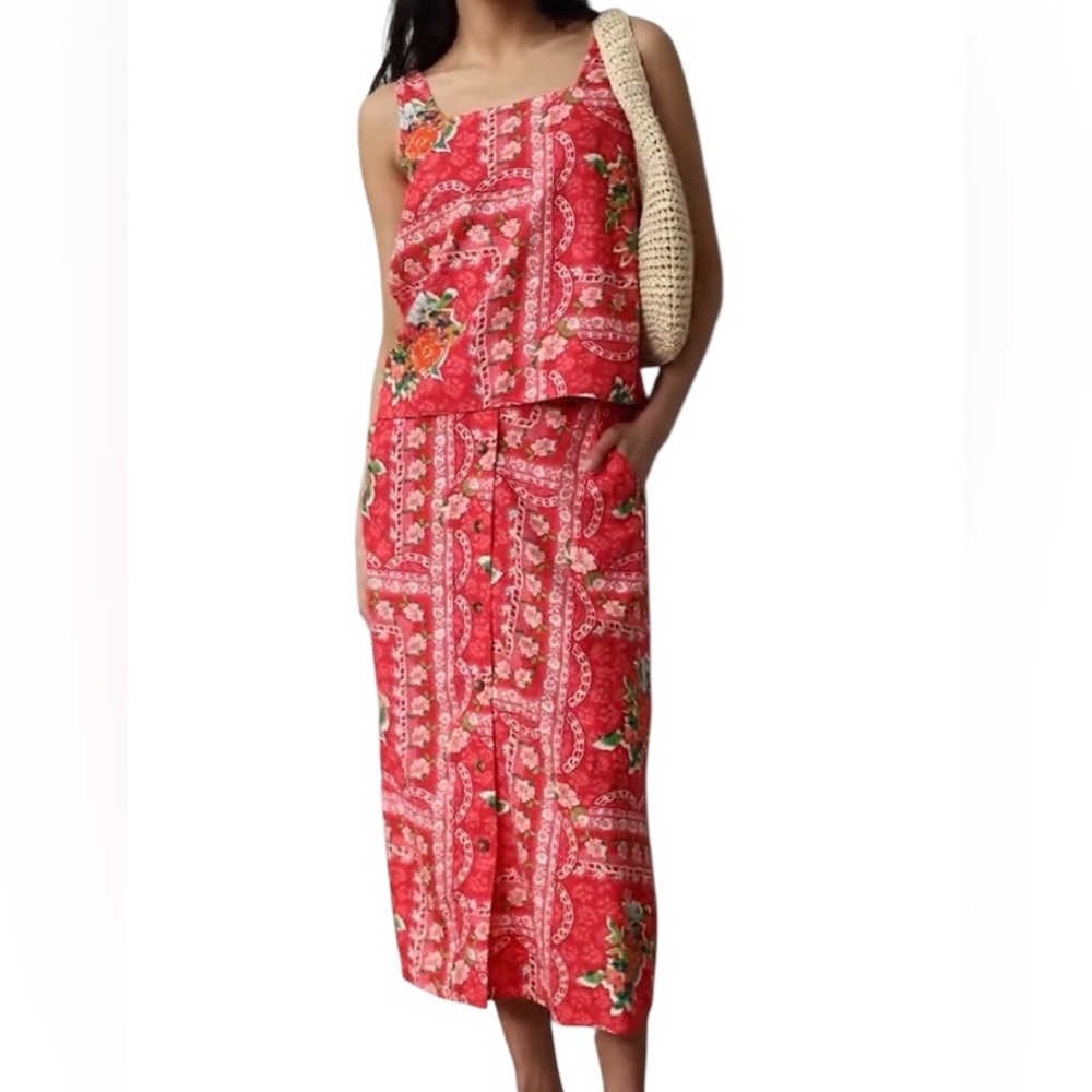 LC Lauren Conrad Vibrant Red Floral Set